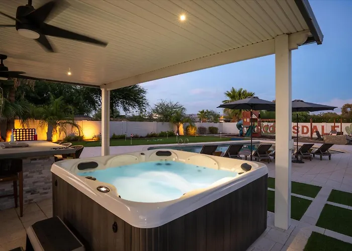 Sportscourt Pool Hot Tub Game Playground Holiday home