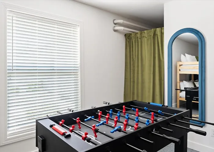 Sportscourt Pool Hot Tub Game Playground Holiday home Phoenix